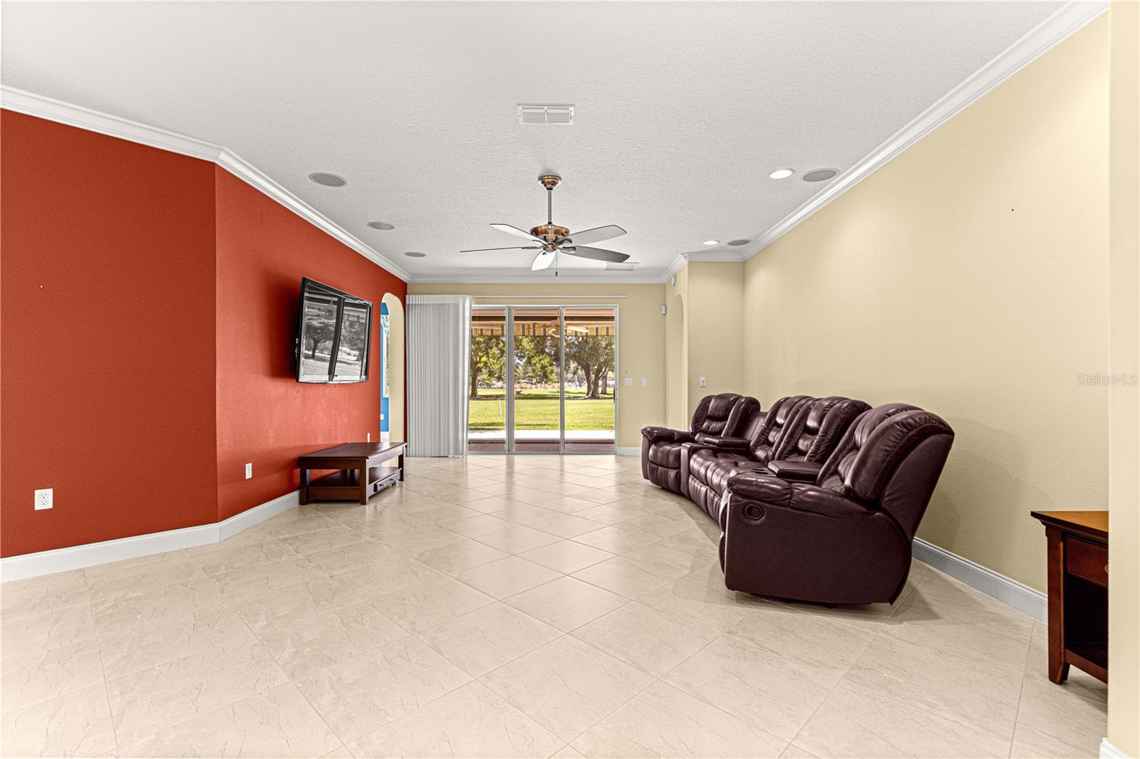 9365 Sw 94th Loop Property Photo 5