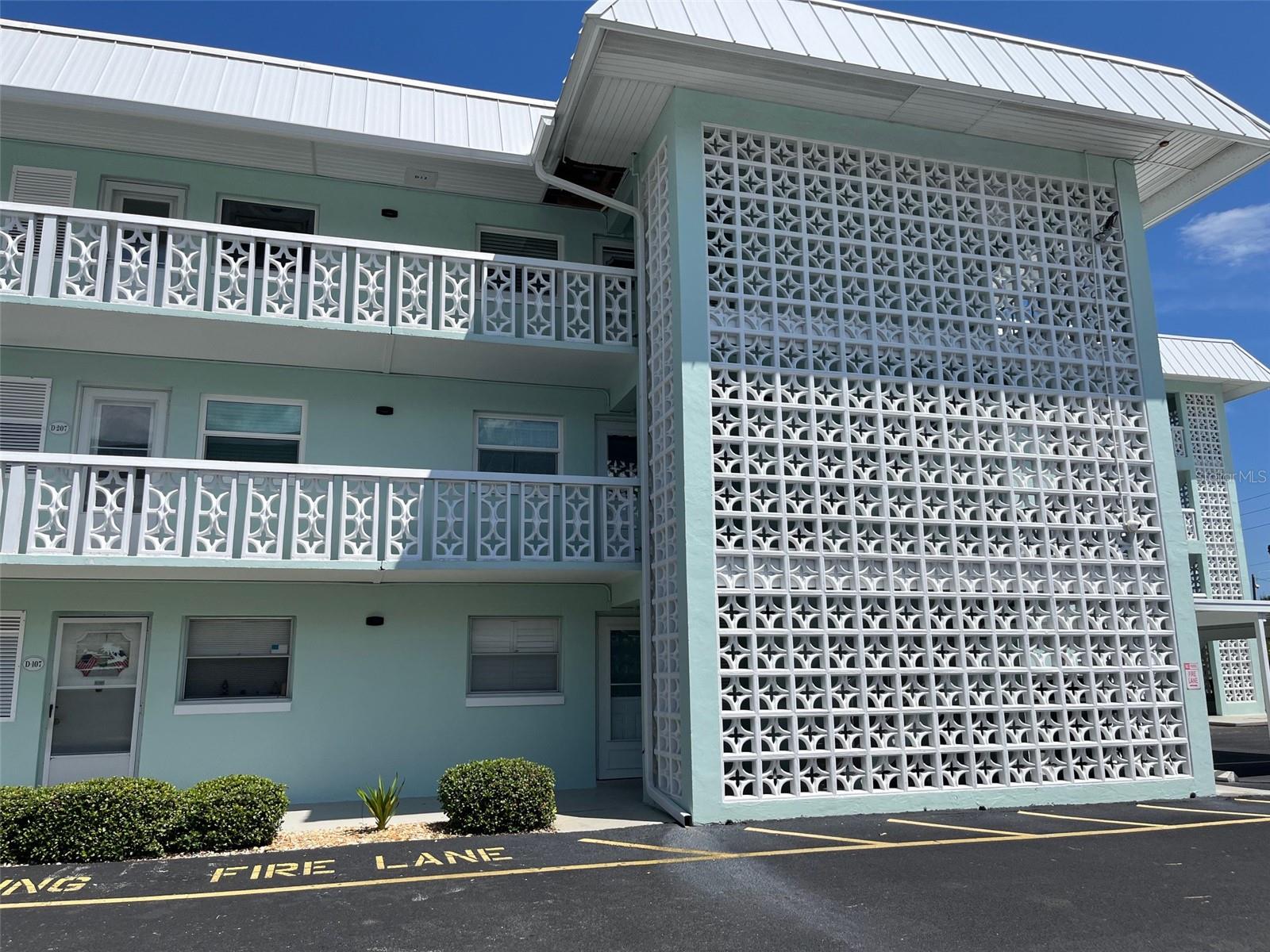NS1085673 Property Photo 2