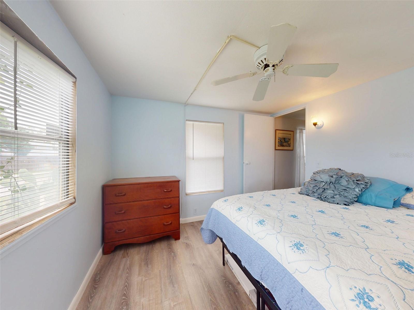 2201 S Ridgewood Ave #8 Property Photo 11