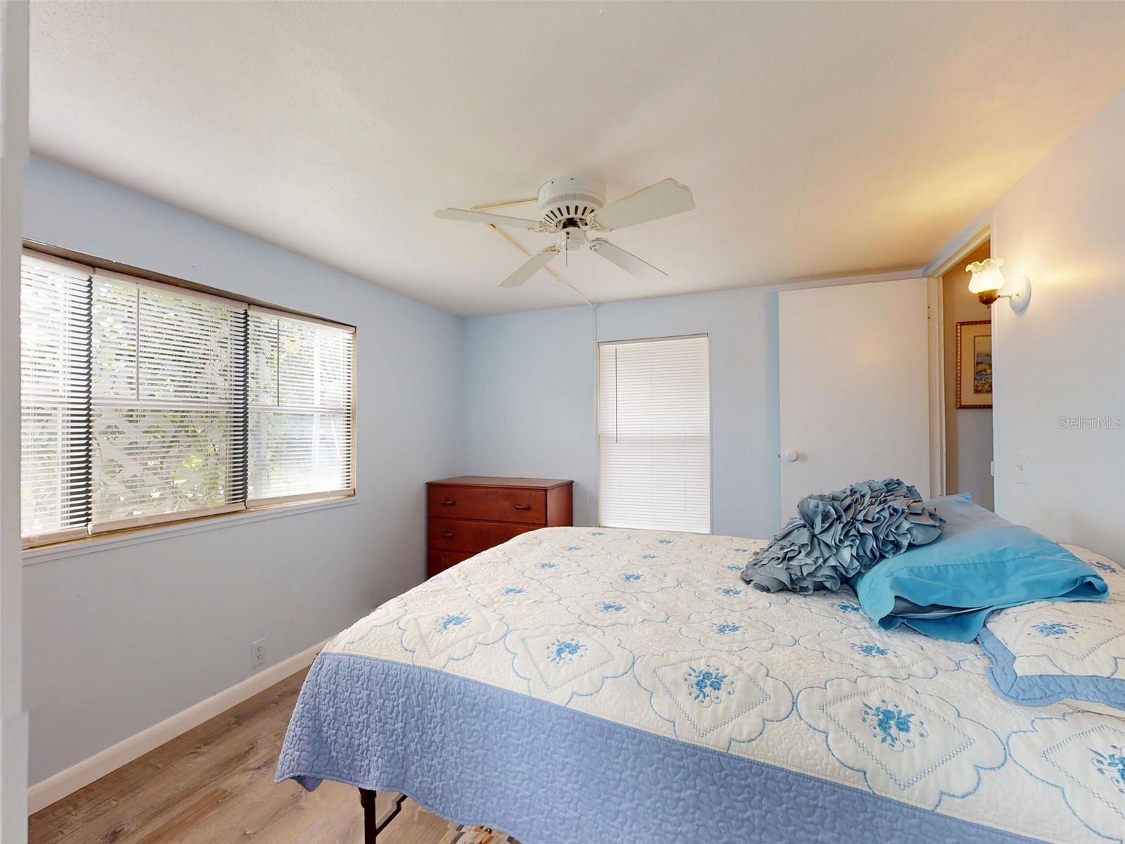 2201 S Ridgewood Ave #8 Property Photo 12