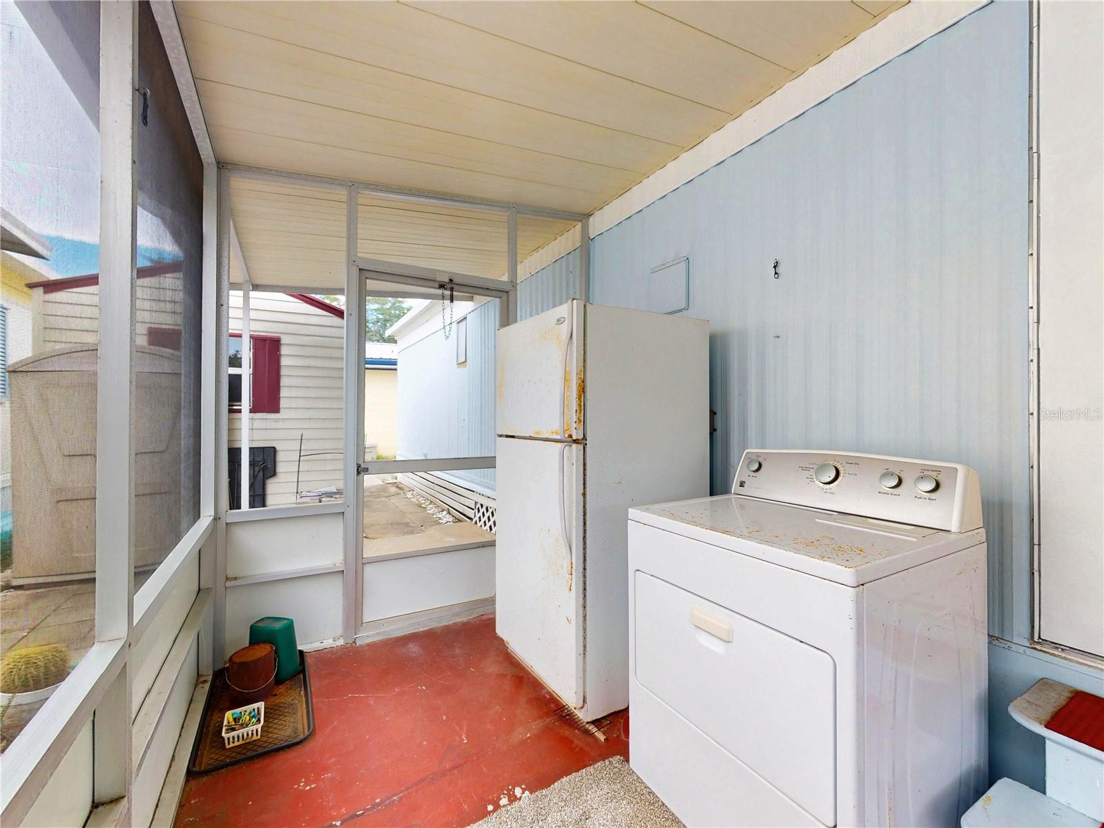 2201 S Ridgewood Ave #8 Property Photo 31