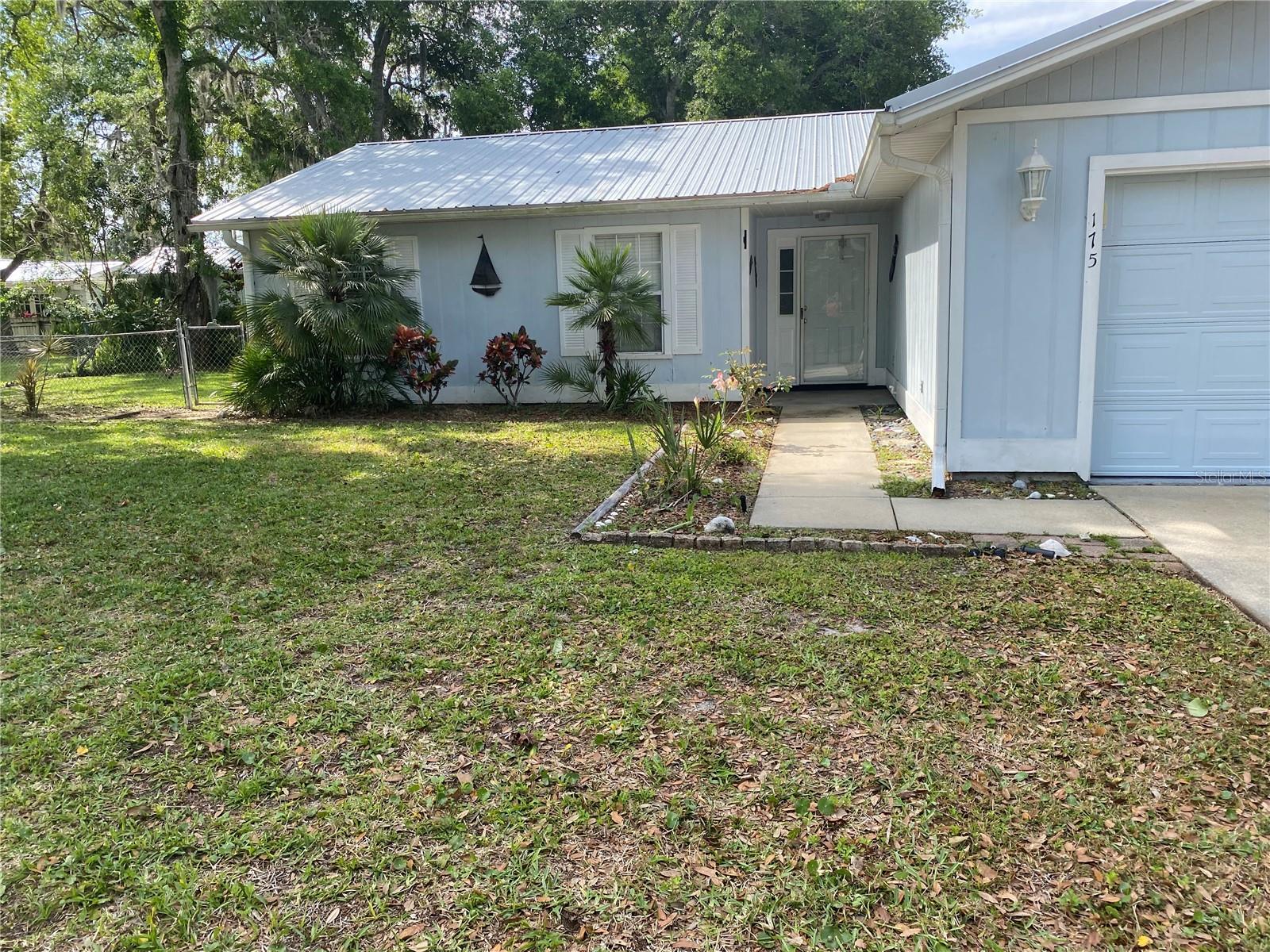 175 Conrad St Property Photo 2
