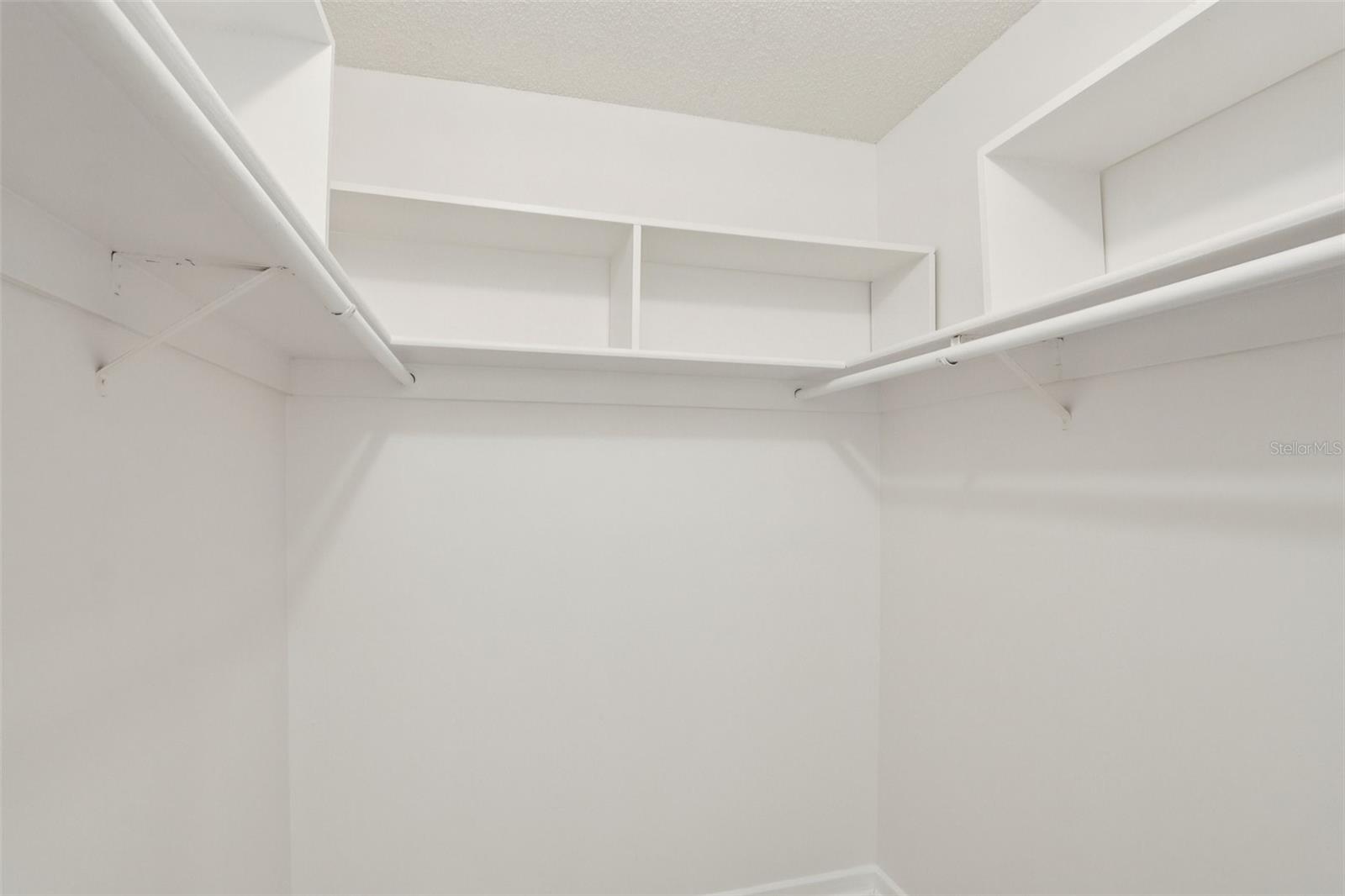 46 Club House Dr #108 Property Photo 22