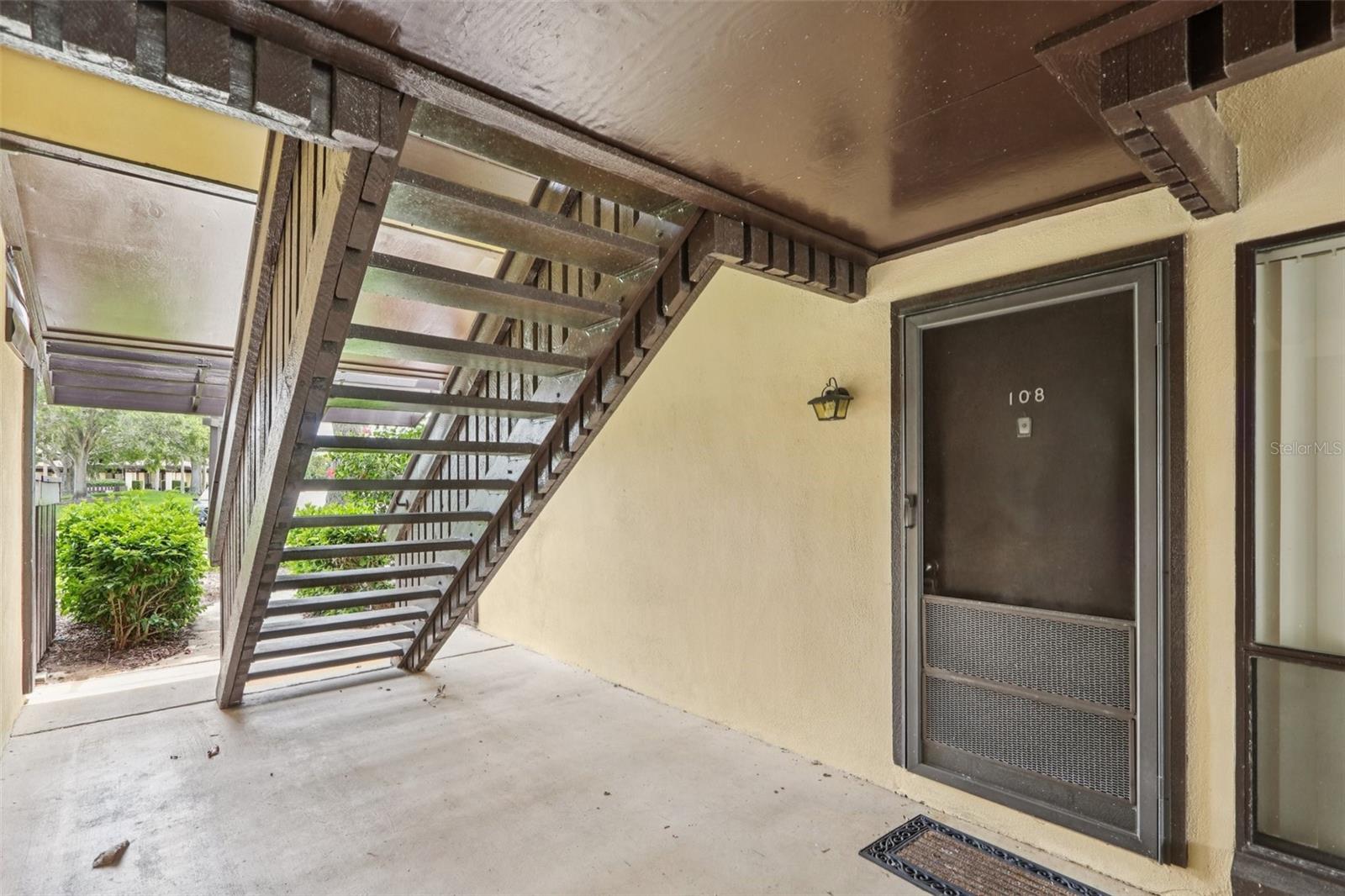 46 Club House Dr #108 Property Photo 42
