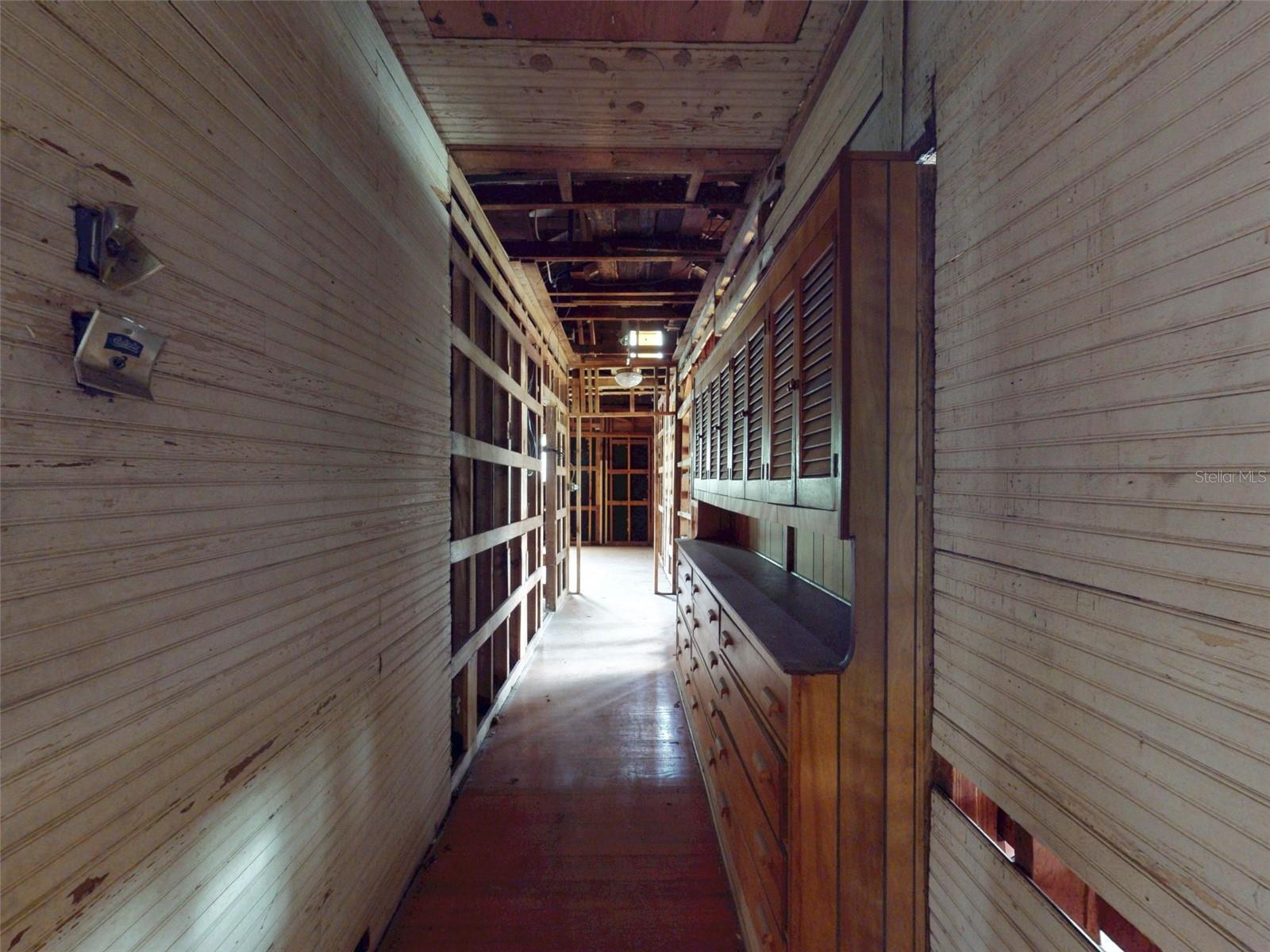 120 Railroad Ave Property Photo 20