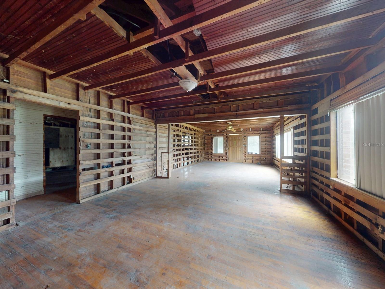 120 Railroad Ave Property Photo 30