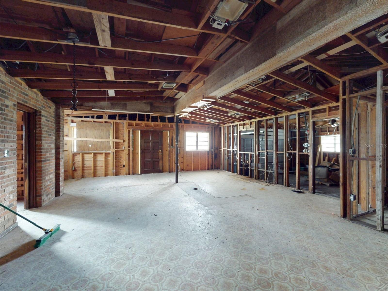 120 Railroad Ave Property Photo 41