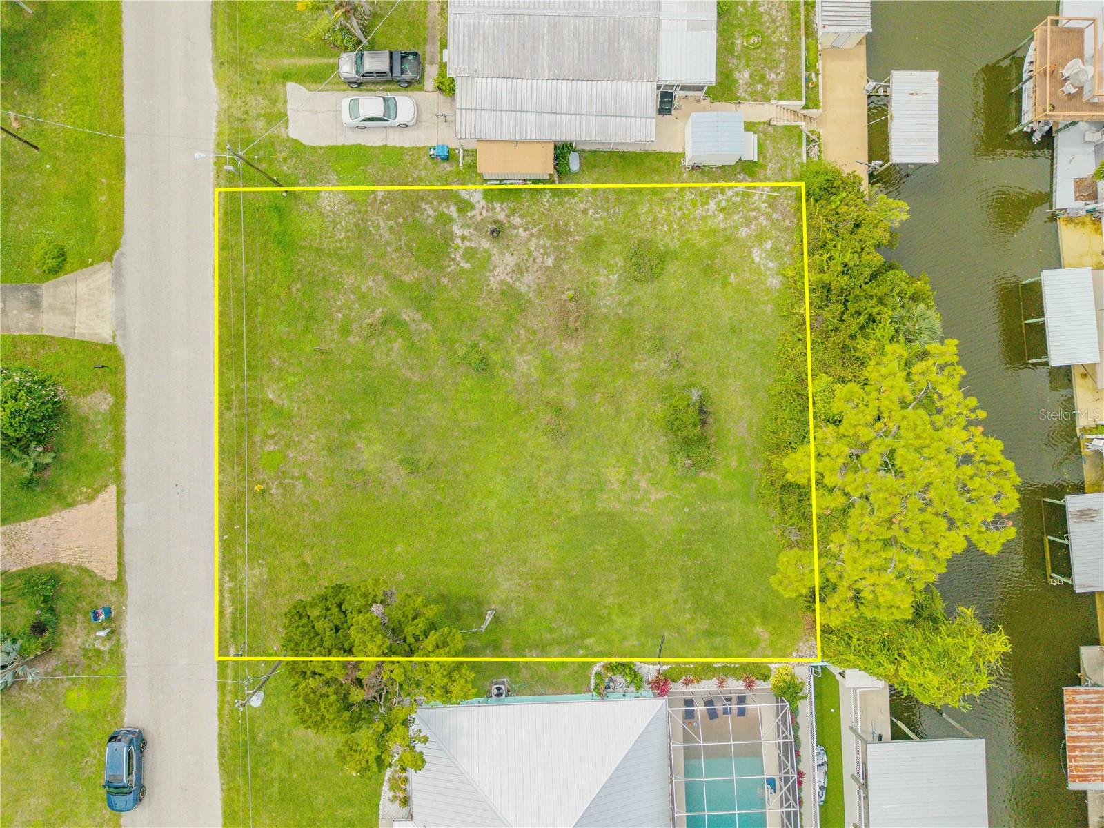 113 Charles St Property Photo 2