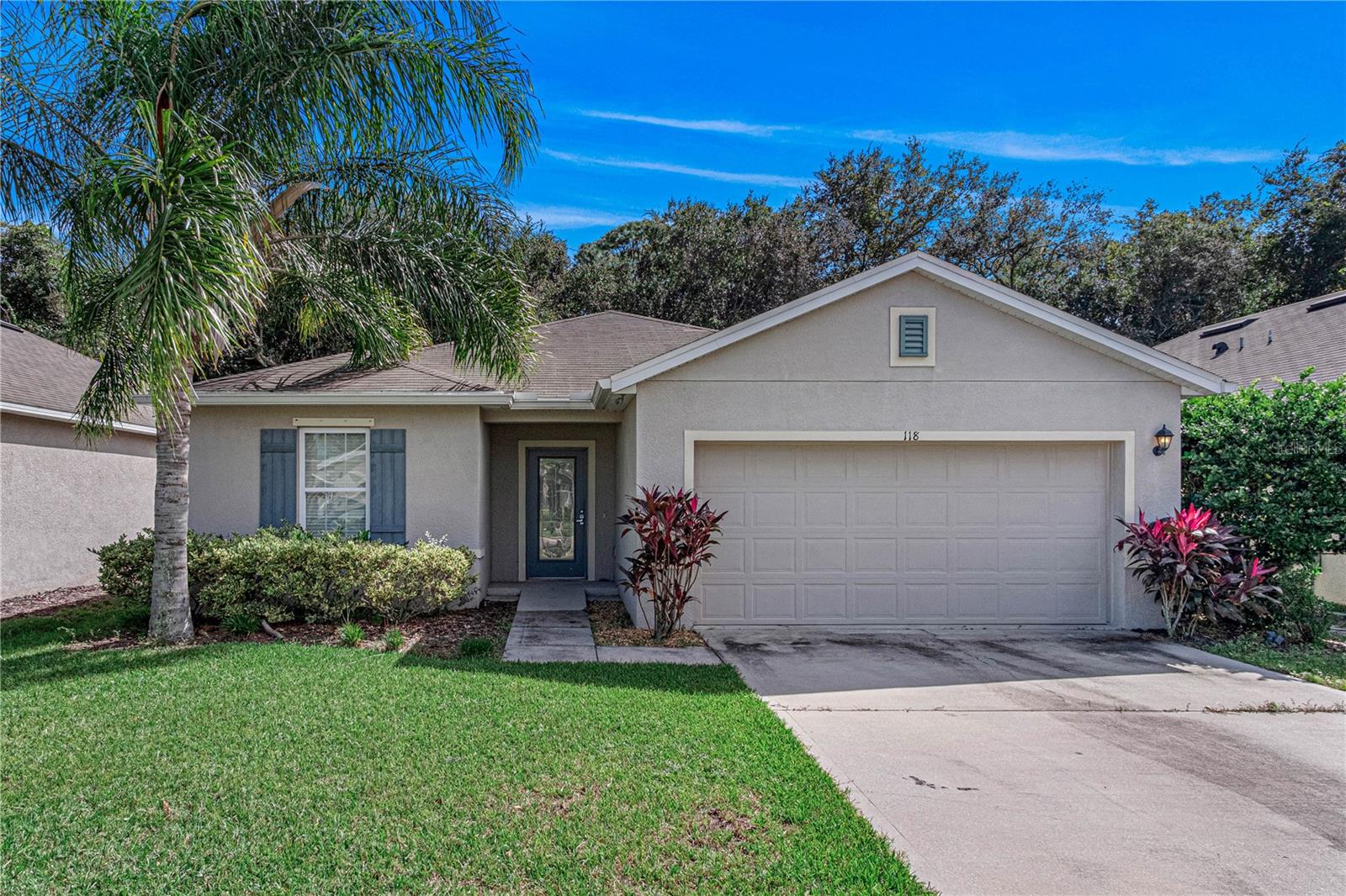 118 Fishermans Cove Dr Property Photo 1