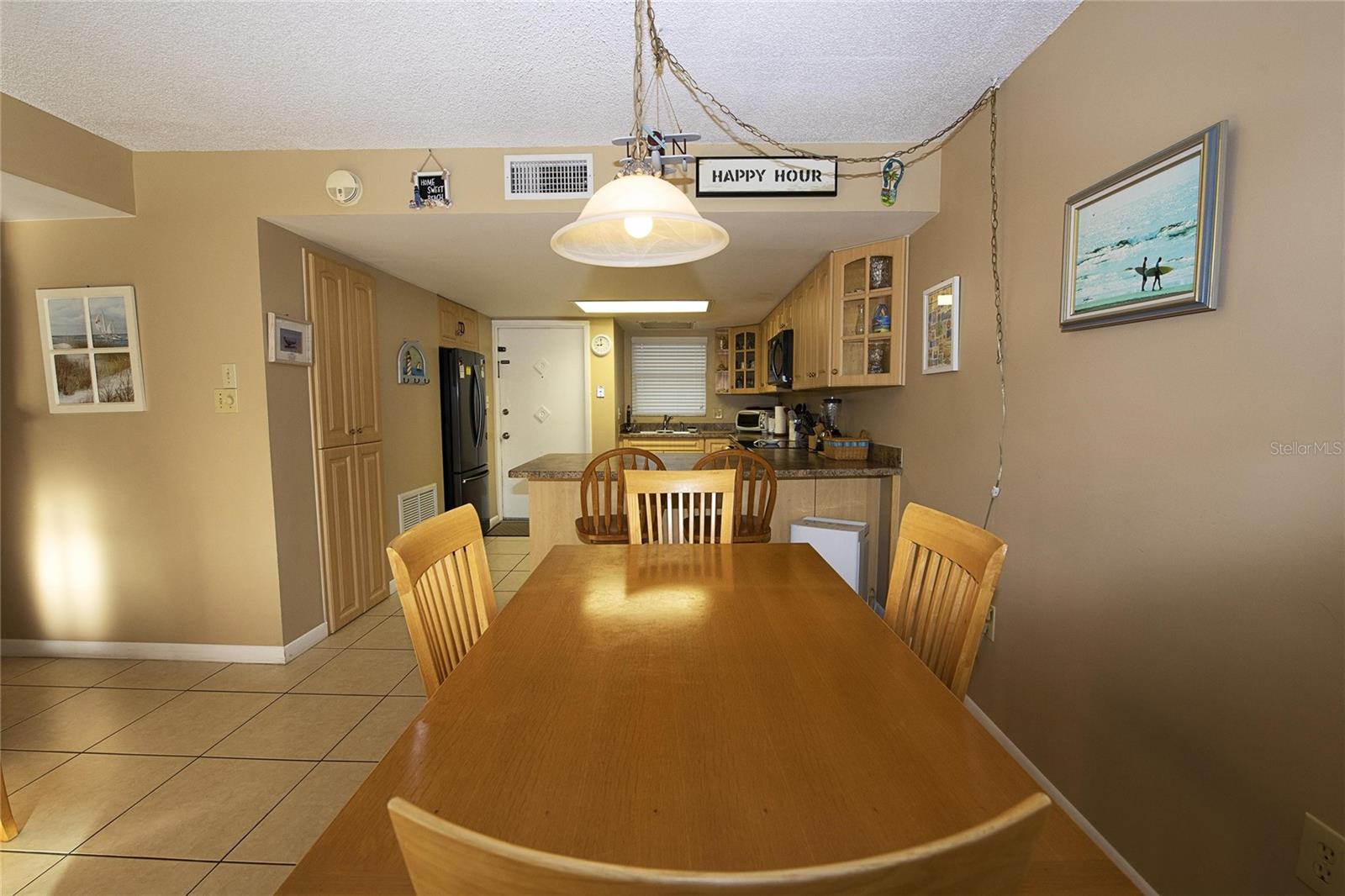 1571 S Atlantic Ave #303 Property Photo 4
