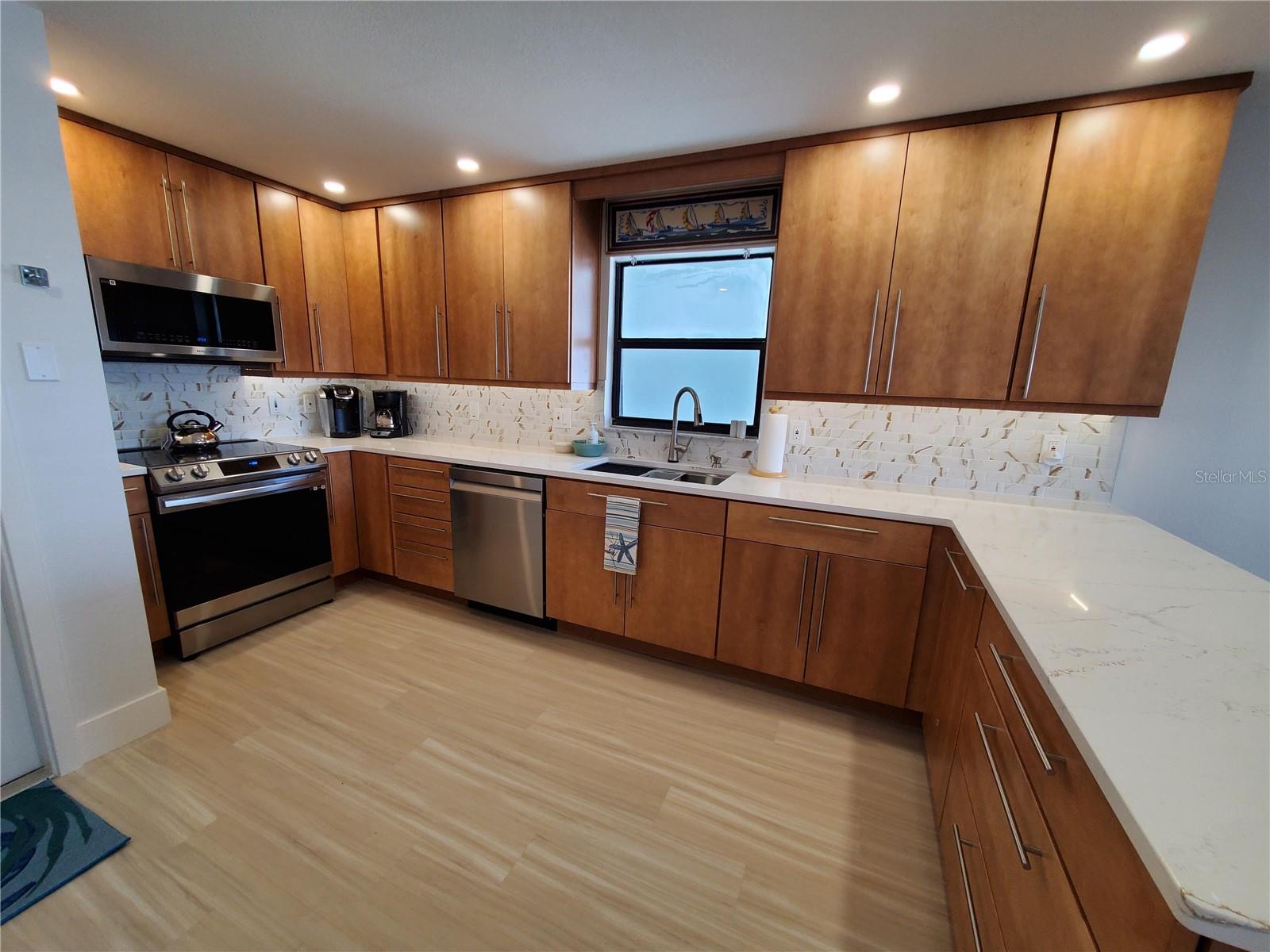 1571 S Atlantic Ave #405 Property Photo 13