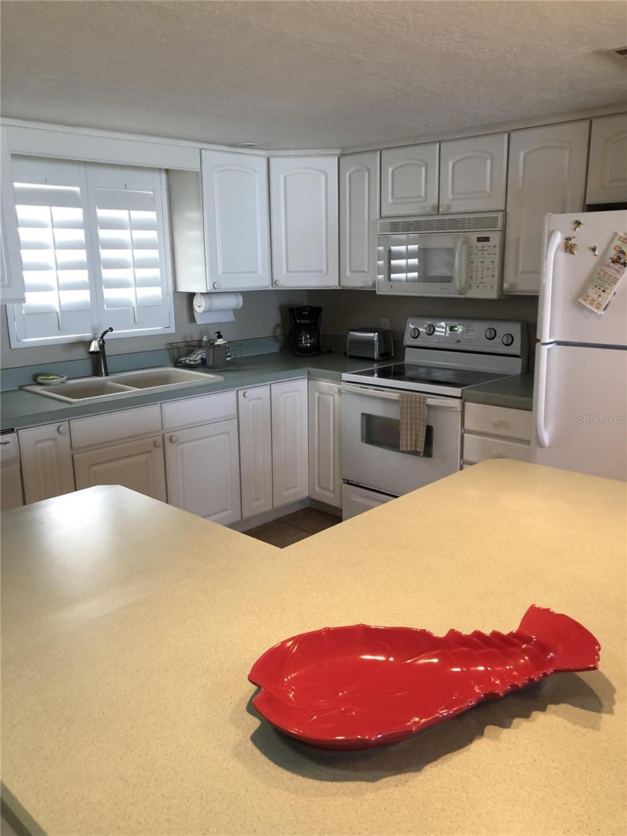 815 Ocean Shore Blvd #8b Property Photo 17