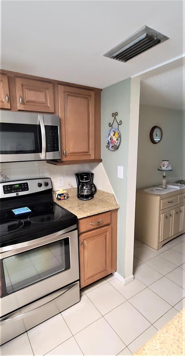815 Ocean Shore Blvd #9b Property Photo 10