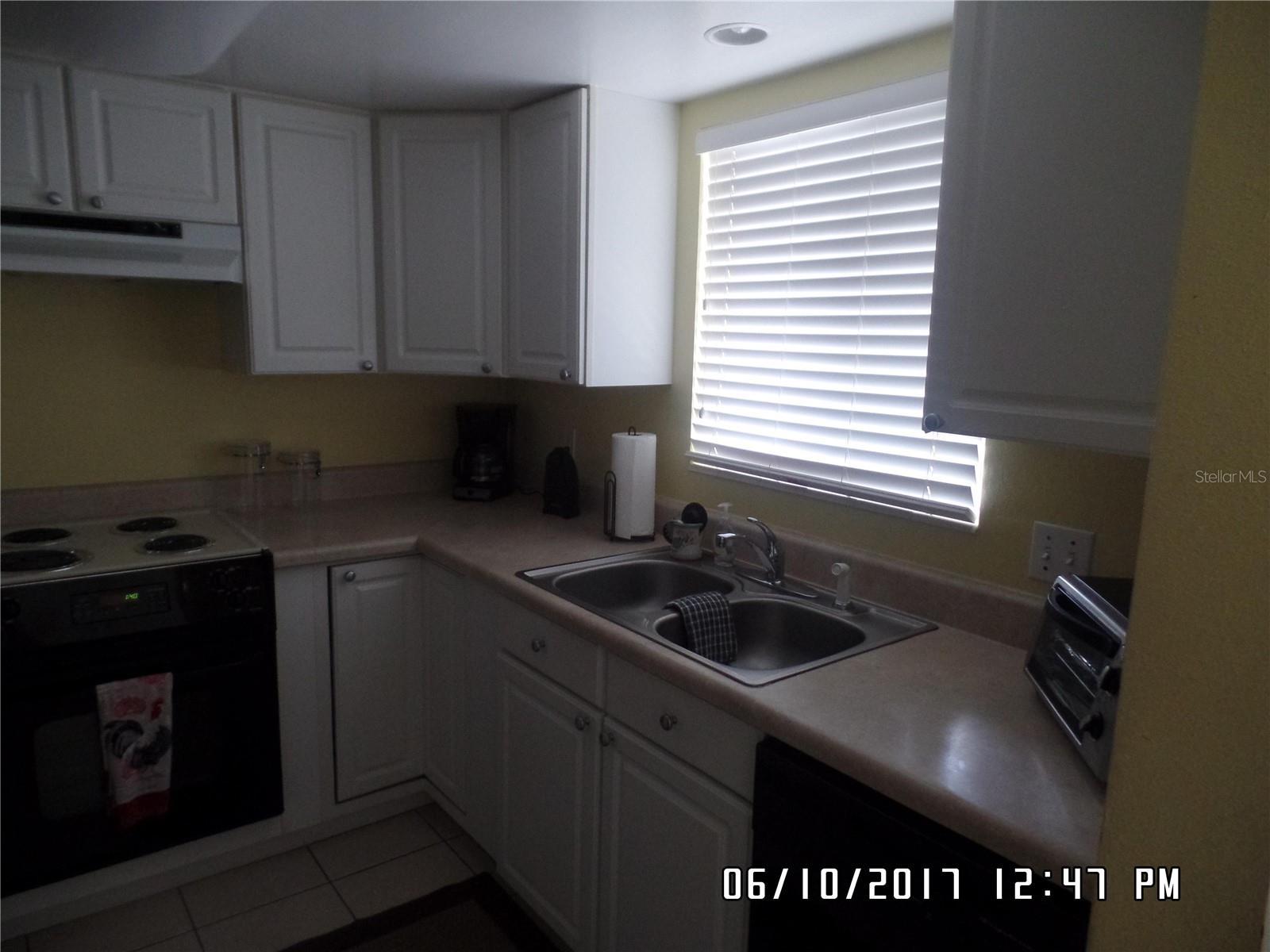 815 Ocean Shore Blvd #11 Property Photo 8