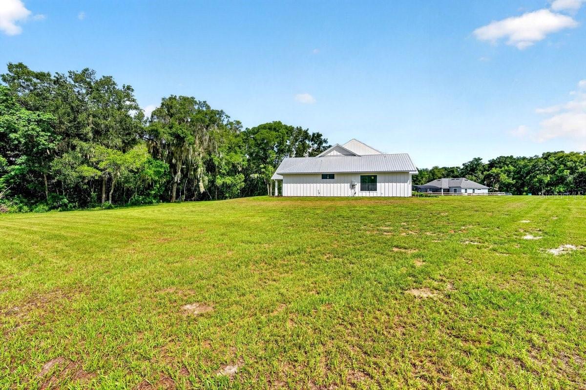 1624 Greens Dairy Rd Property Photo 5