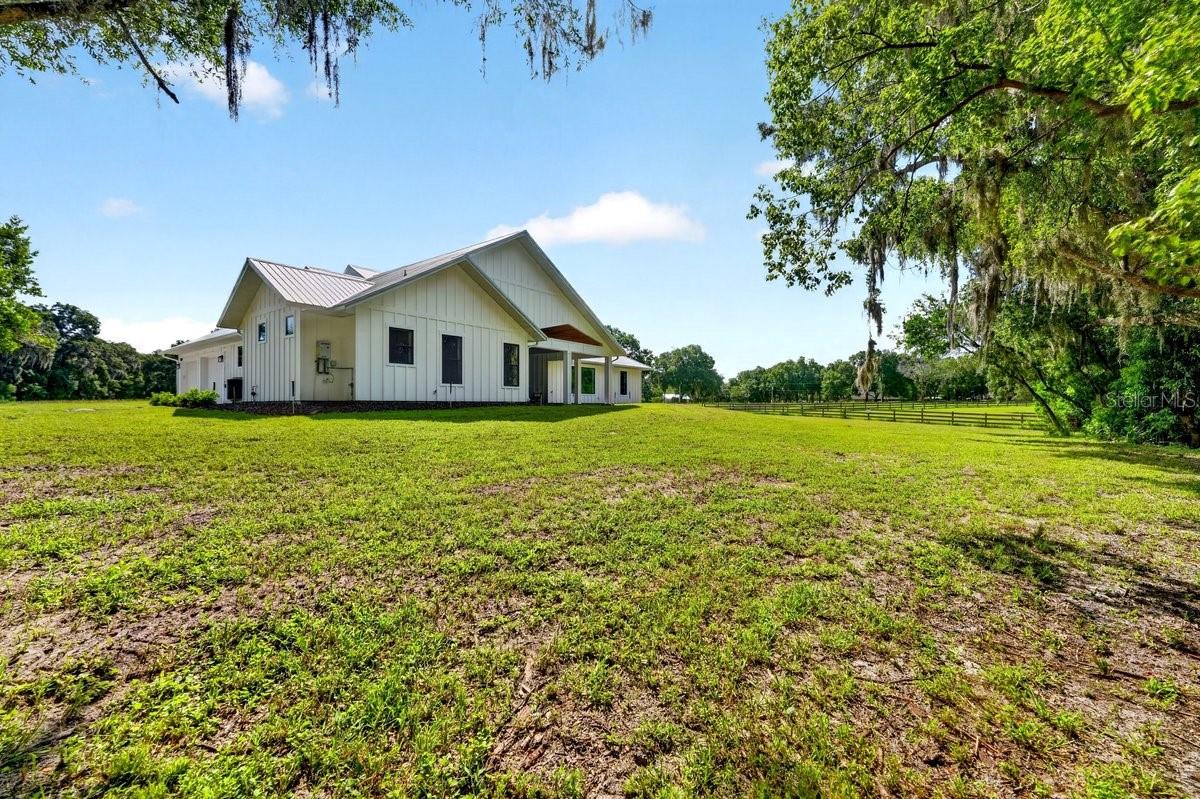 1624 Greens Dairy Rd Property Photo 7