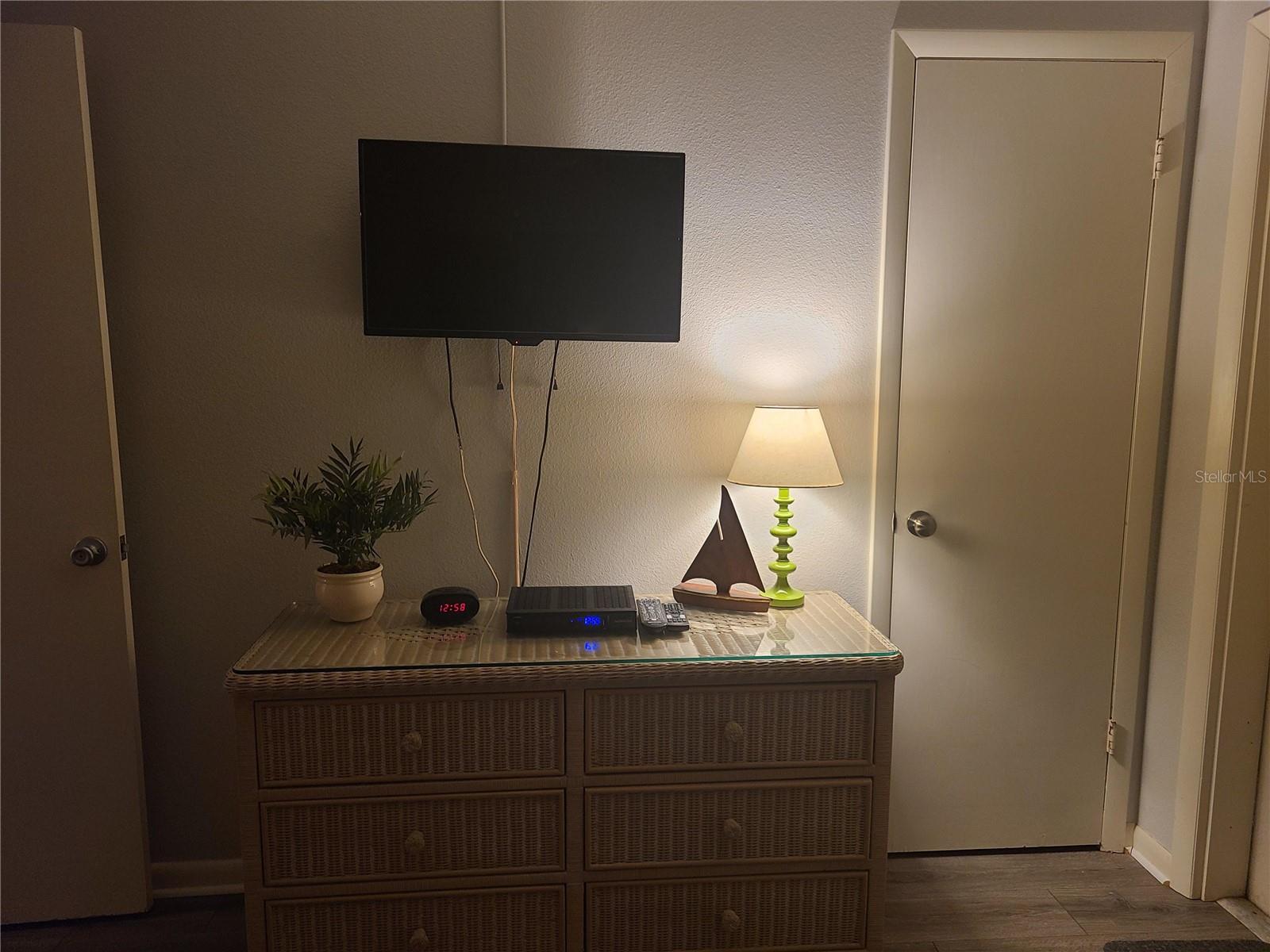 815 Ocean Shore Blvd #12b Property Photo 26
