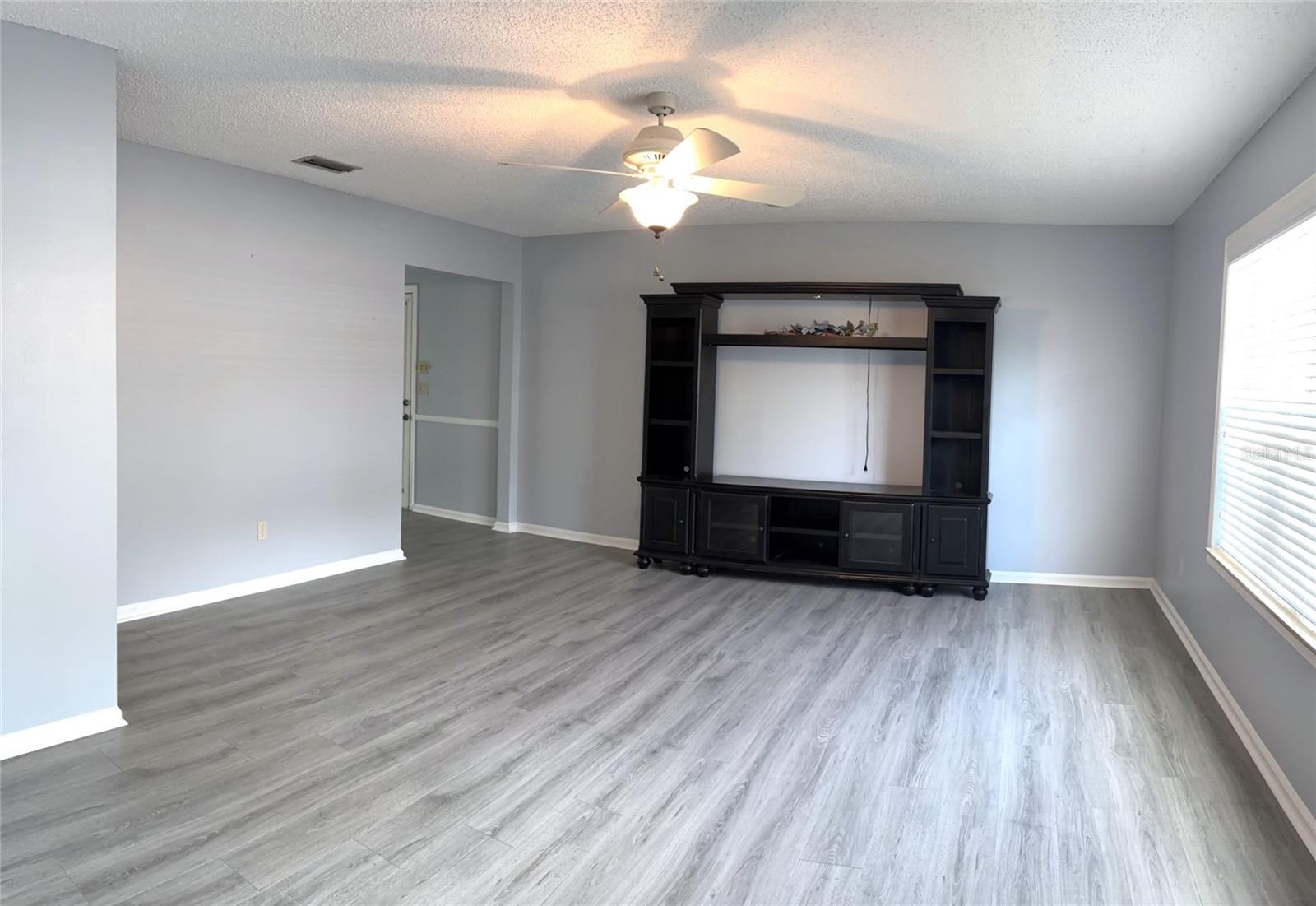 26 Fore Dr Property Photo 5