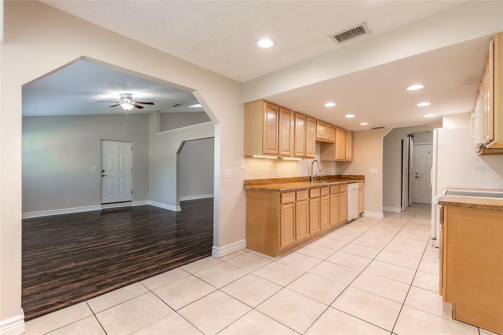 1105 Donnell Dr Property Photo 24