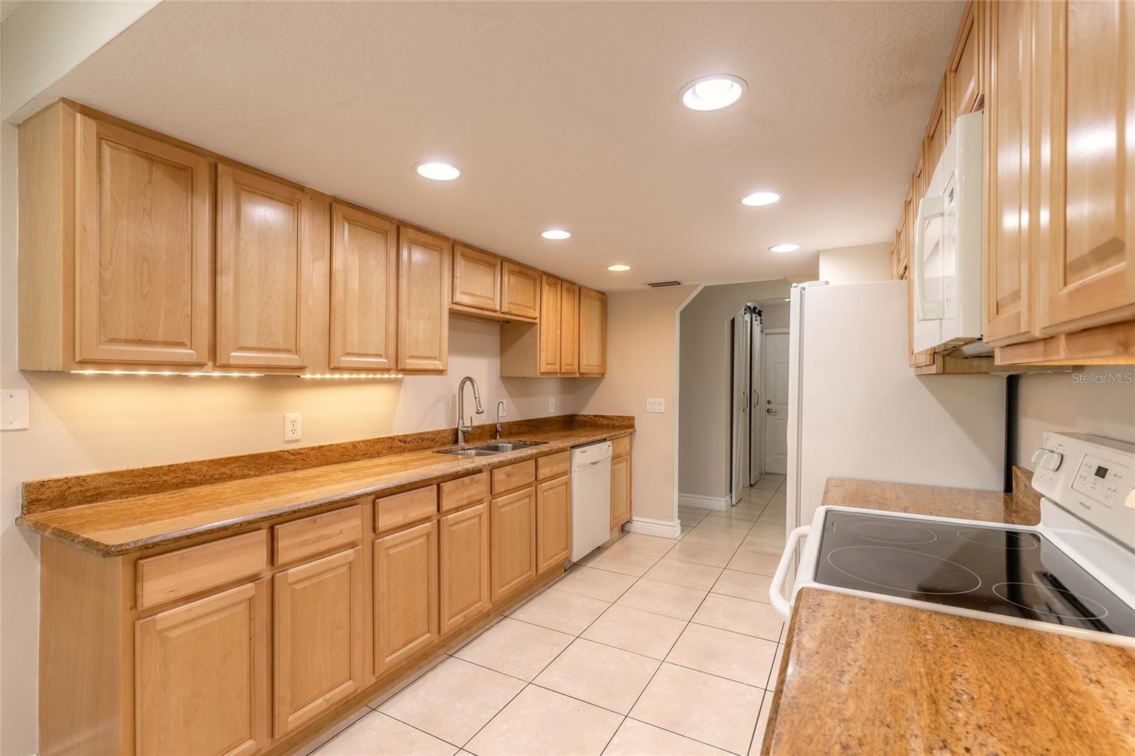 1105 Donnell Dr Property Photo 27