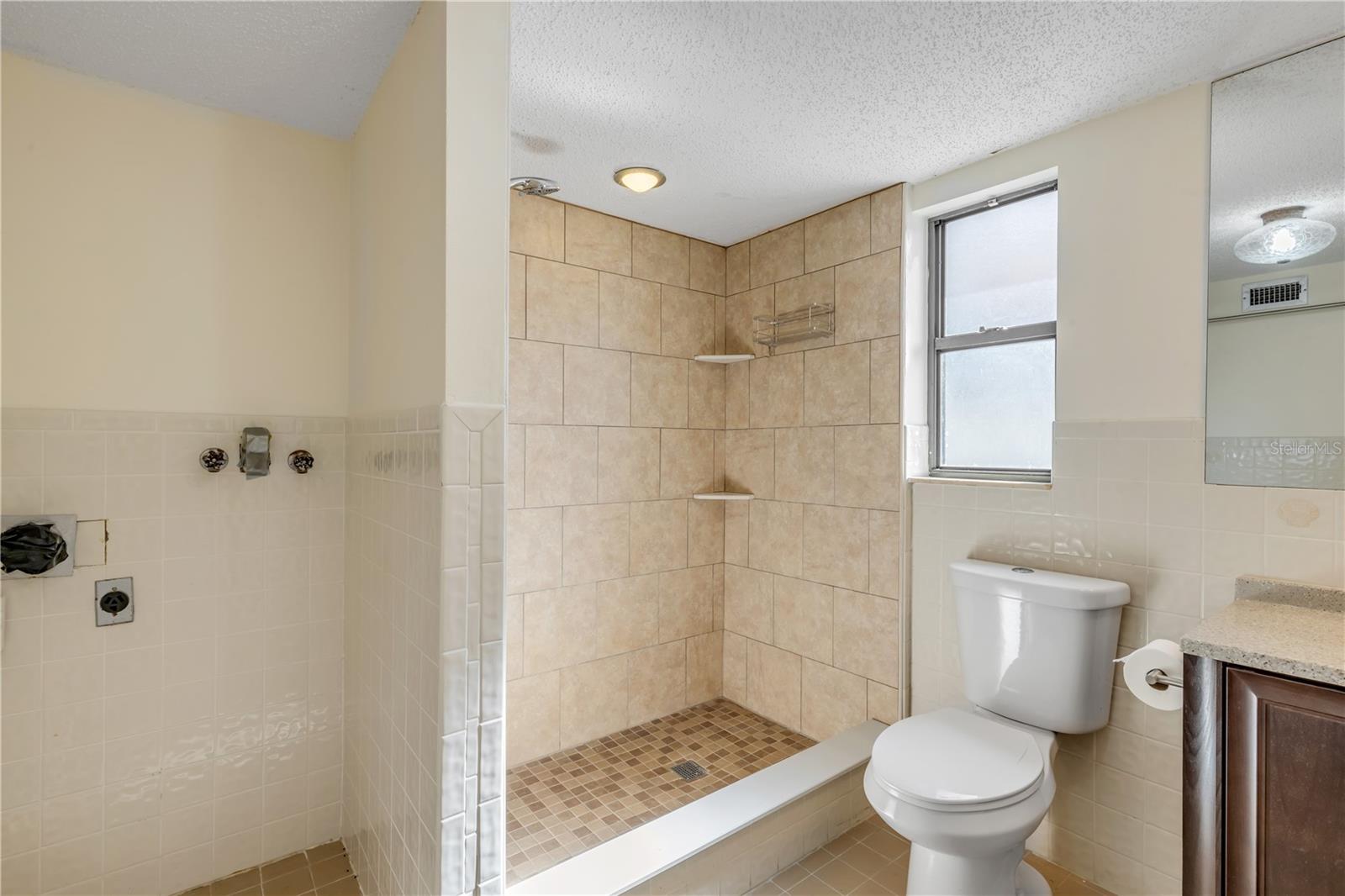 824 Eel Ave Property Photo 48
