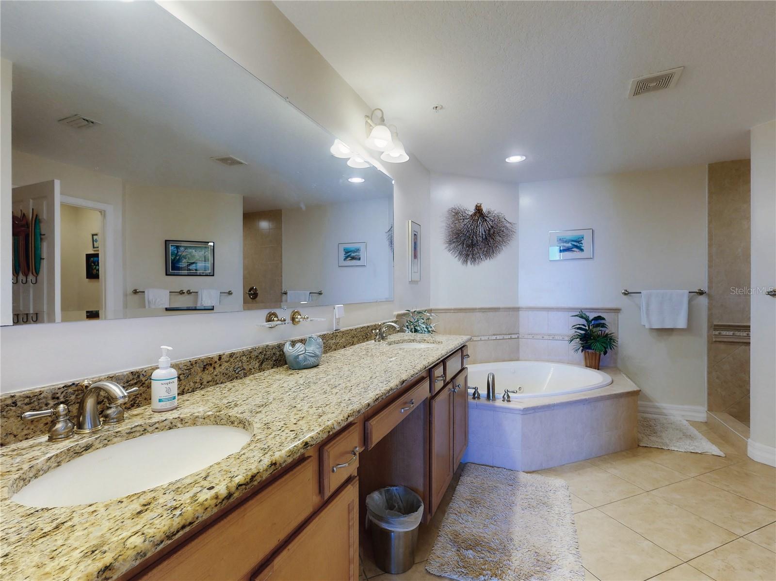 1705 S Atlantic Ave #804 Property Photo 68