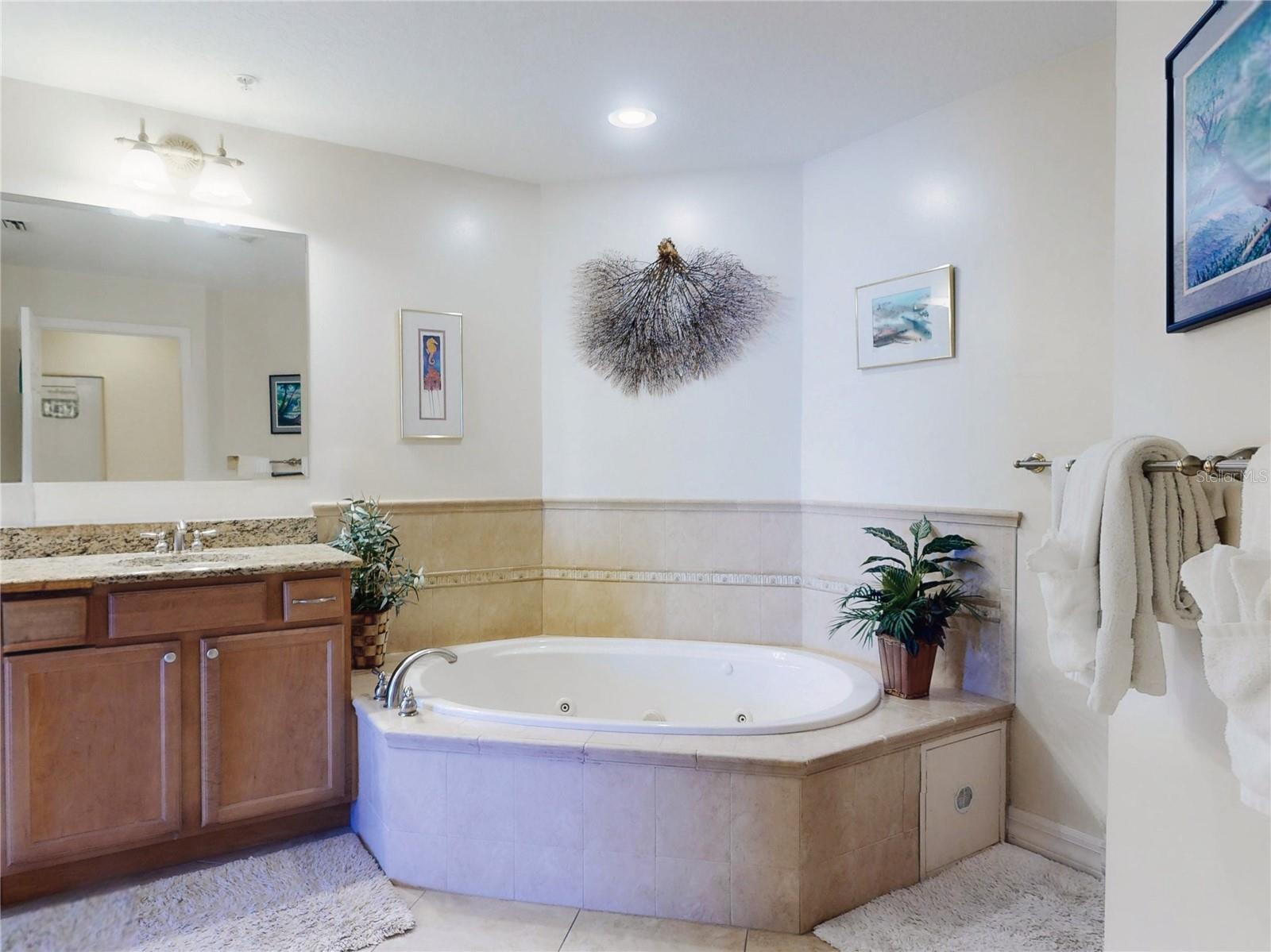 1705 S Atlantic Ave #804 Property Photo 75