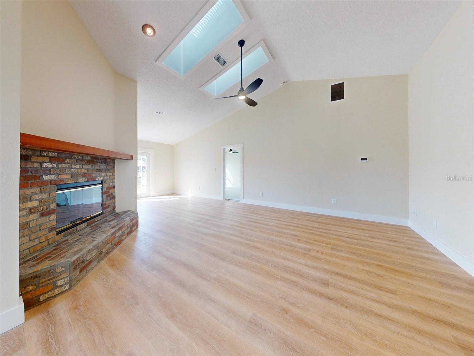 804 Soft Pine Ct Property Photo 10
