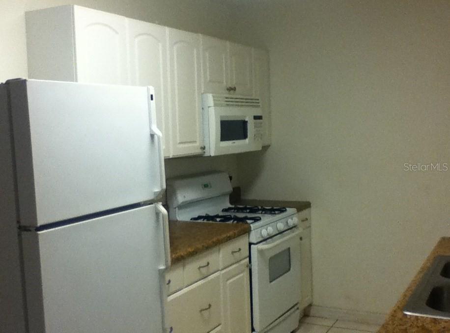 486 Oak St Property Photo 13