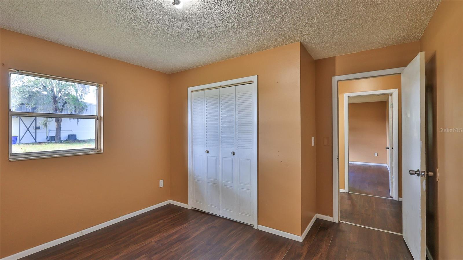 1802 N Fern Palm Dr Property Photo 16