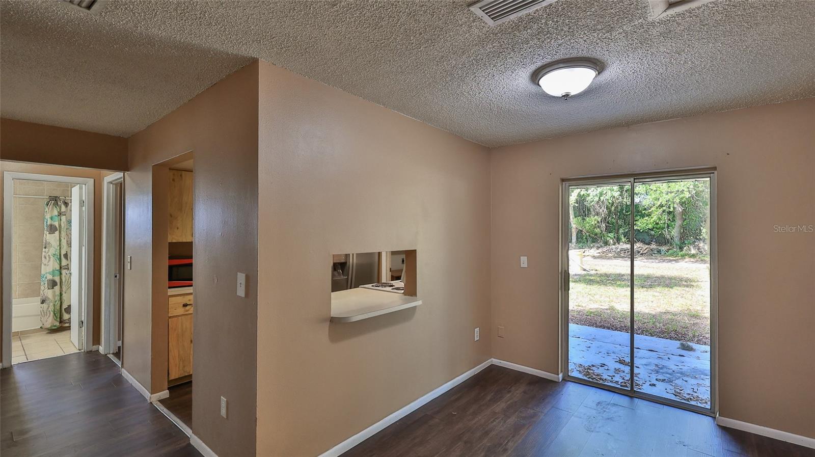 1802 N Fern Palm Dr Property Photo 18