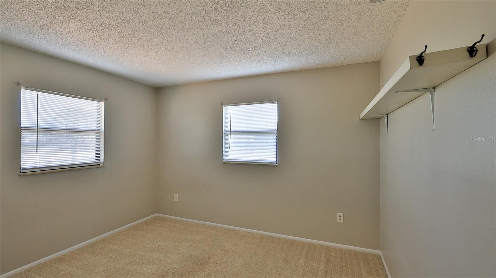 1802 N Fern Palm Dr Property Photo 23