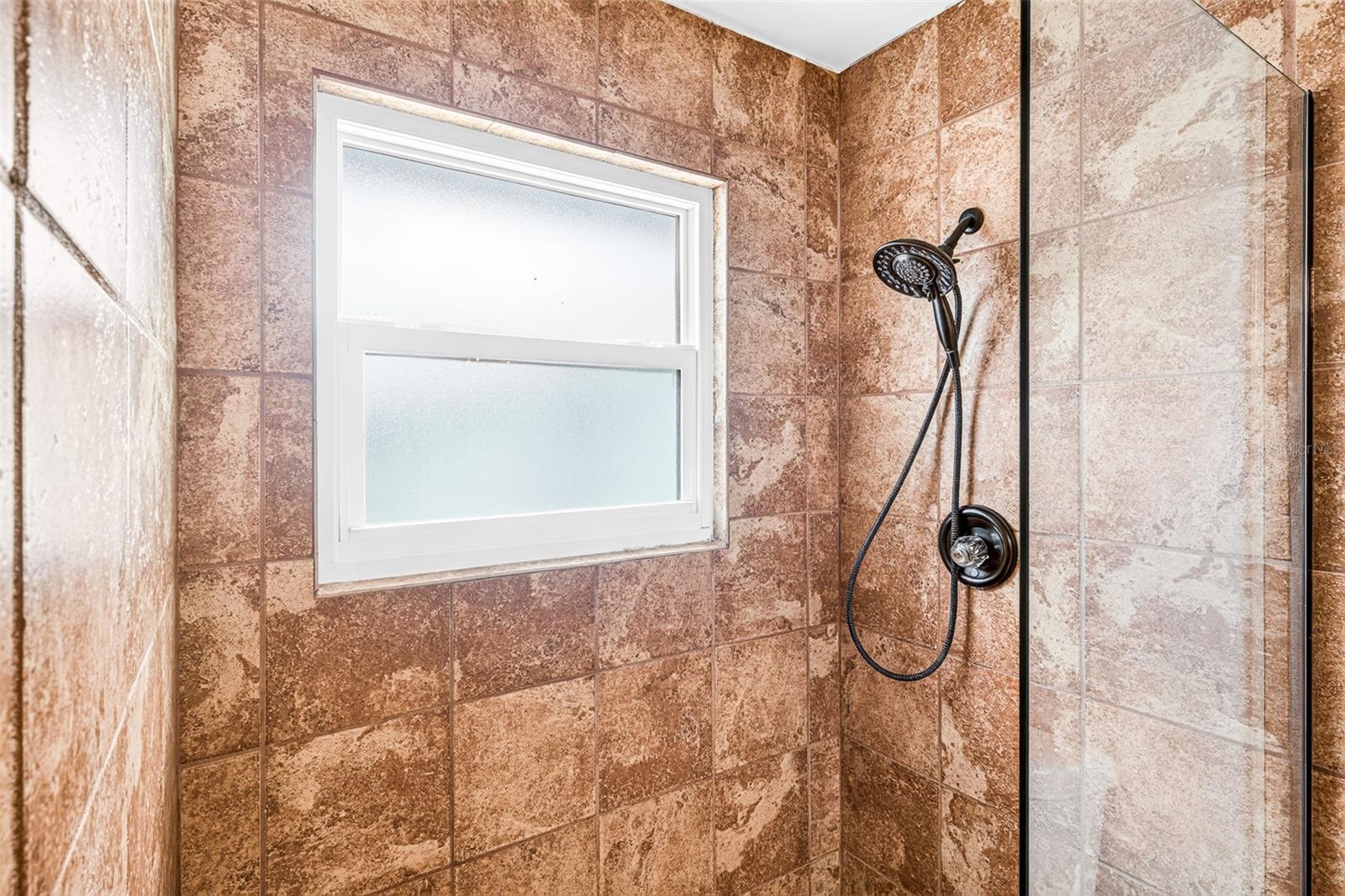 742 Laurel Bay Cir Property Photo 27