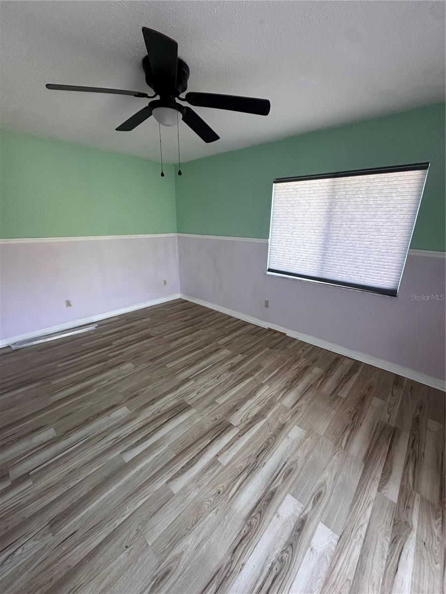 2016 Oak Meadow Cir Property Photo 8