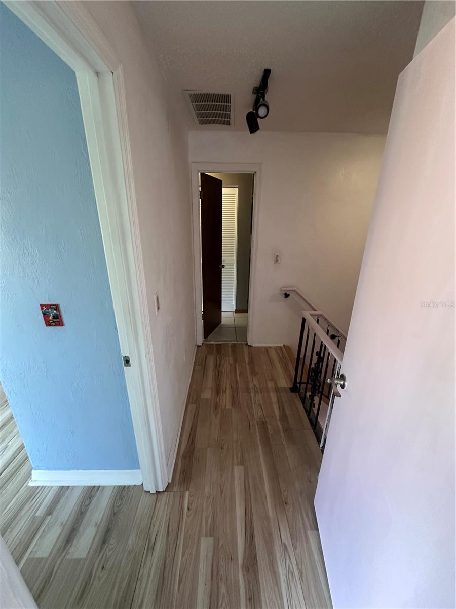2016 Oak Meadow Cir Property Photo 17