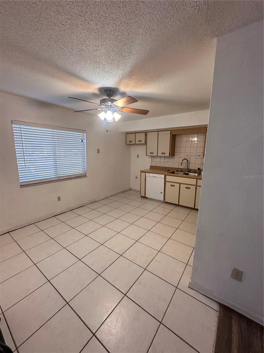 2016 Oak Meadow Cir Property Photo 18