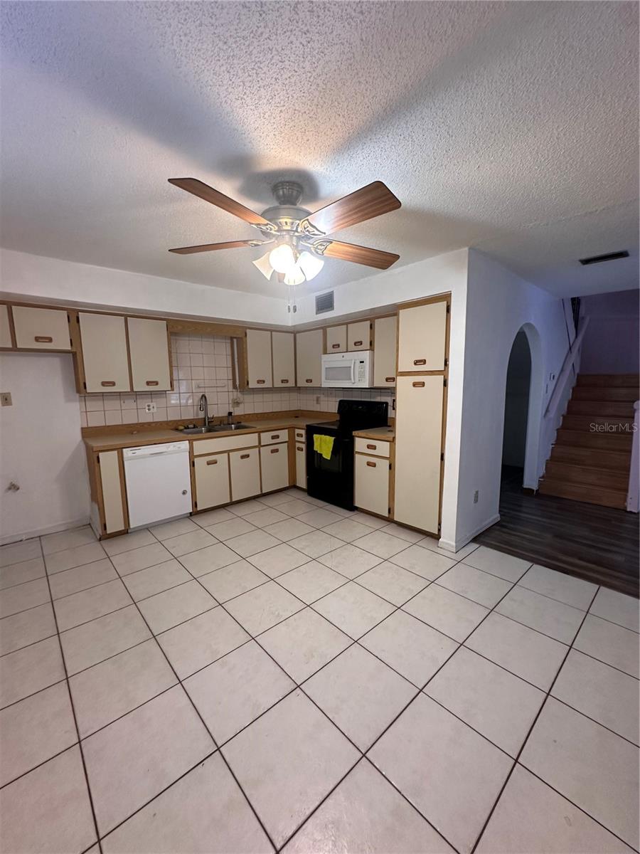 2016 Oak Meadow Cir Property Photo 19