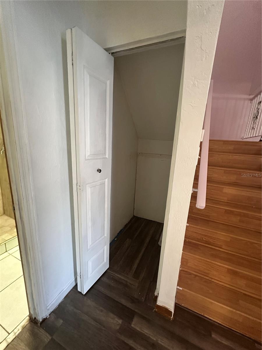 2016 Oak Meadow Cir Property Photo 21