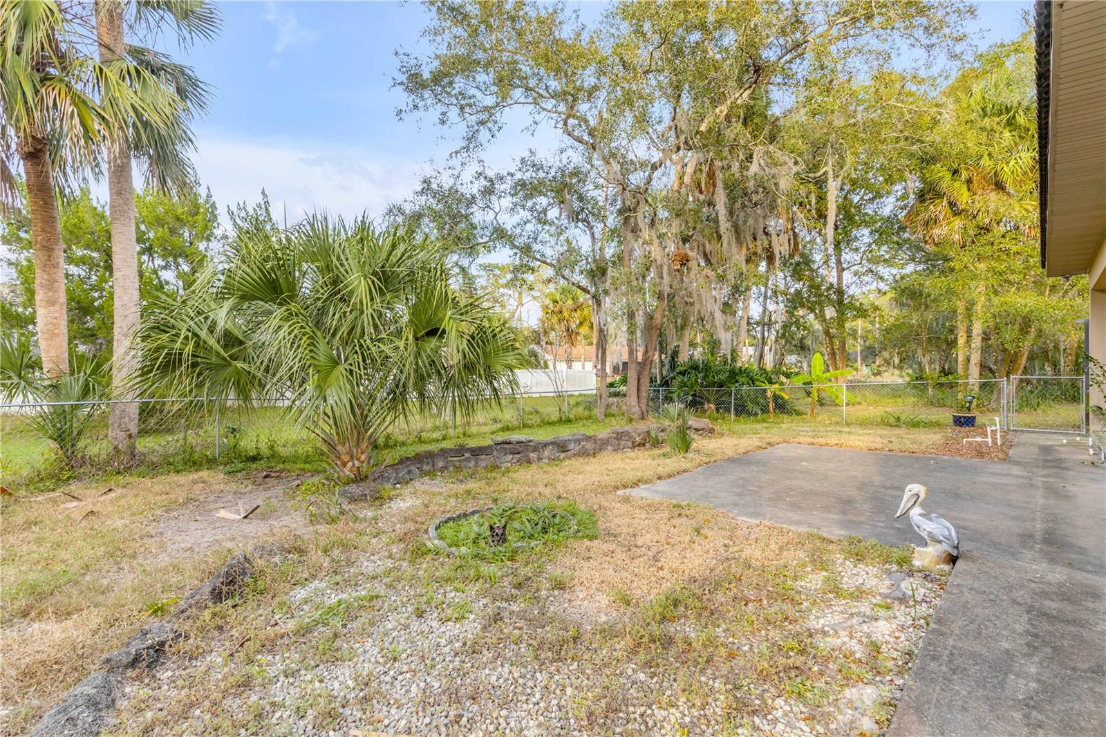 12 Pearl Dr Property Photo 3