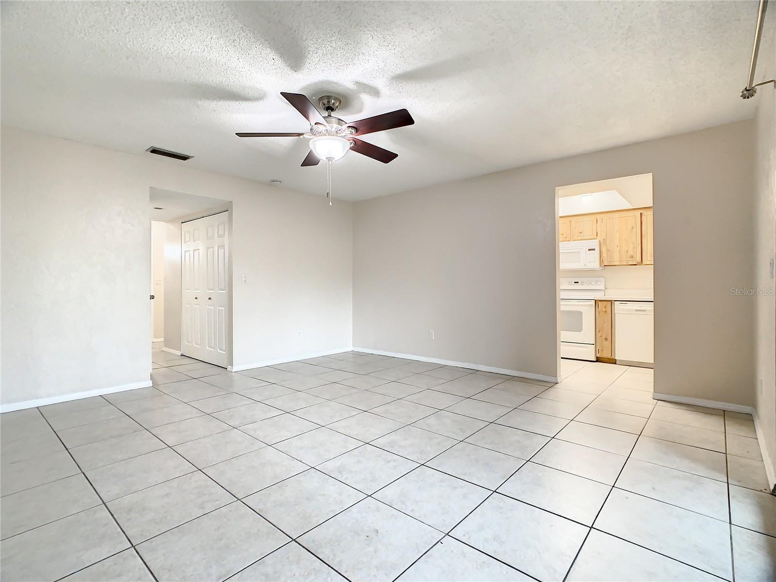 232 N Ridgewood Ave #g41 Property Photo 4