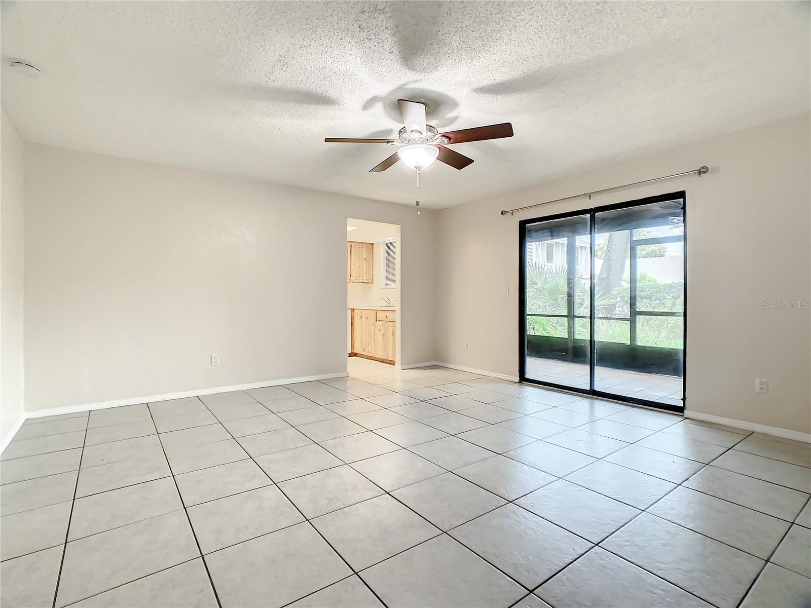232 N Ridgewood Ave #g41 Property Photo 5