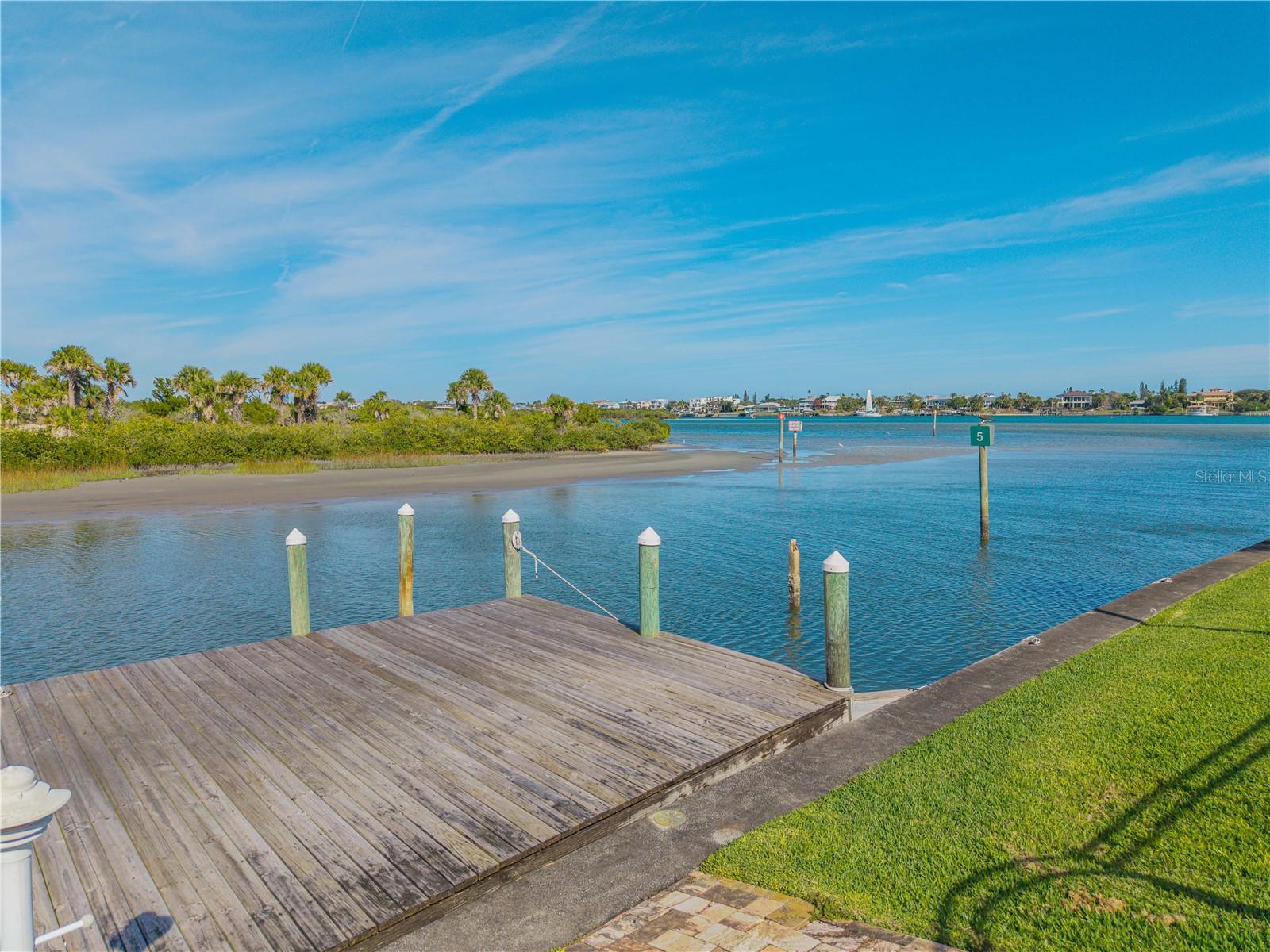 422 Quay Assisi Property Photo 23