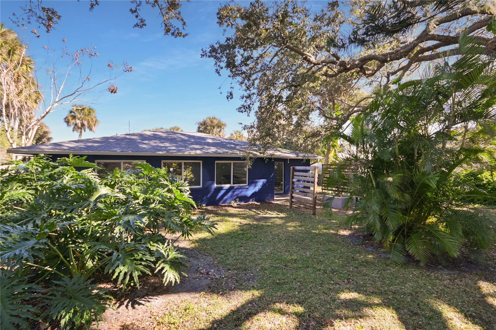 5820 Riverside Dr Property Photo 35