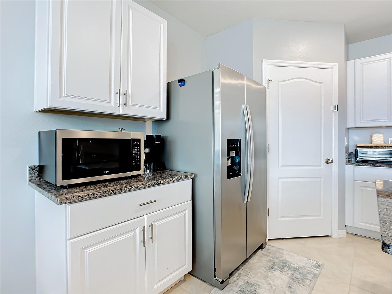 2607 Elmbrooke Way Property Photo 6
