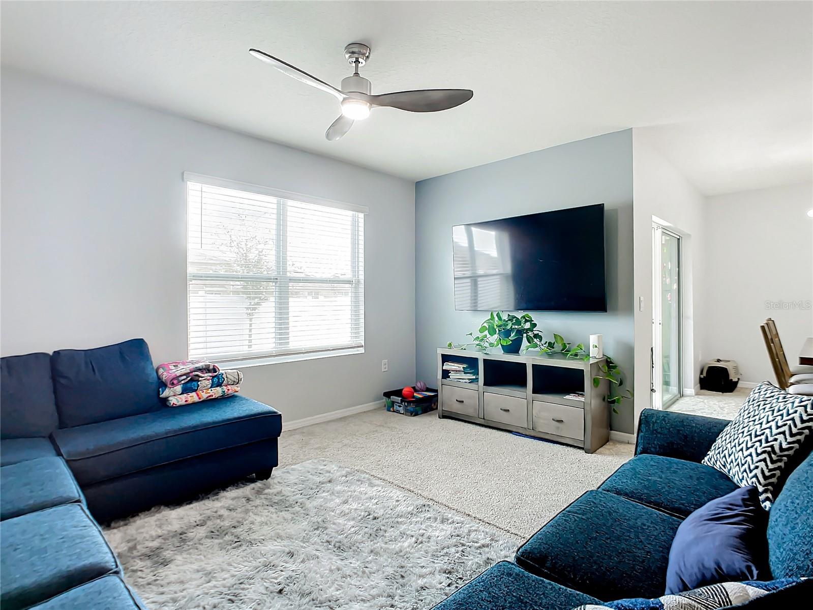 2607 Elmbrooke Way Property Photo 14