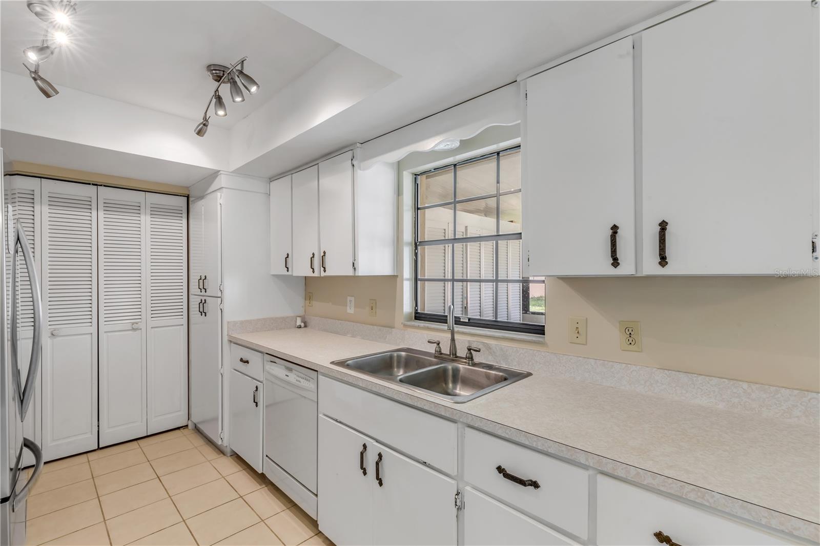 26 Laughing Gull Ln Property Photo 17