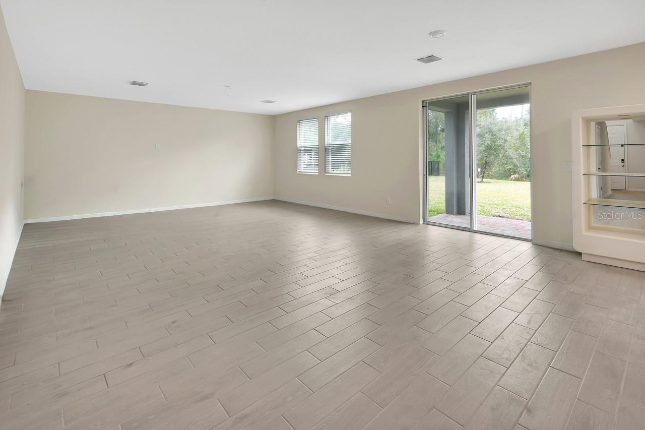NS1087092 Property Photo 3