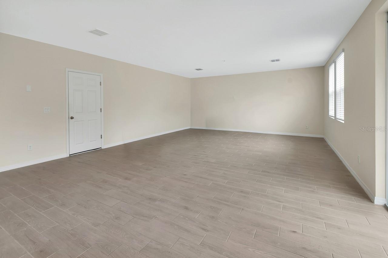 NS1087092 Property Photo 4