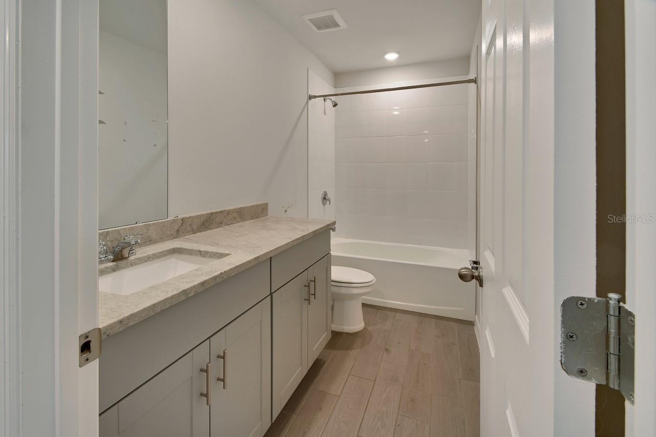 NS1087092 Property Photo 25
