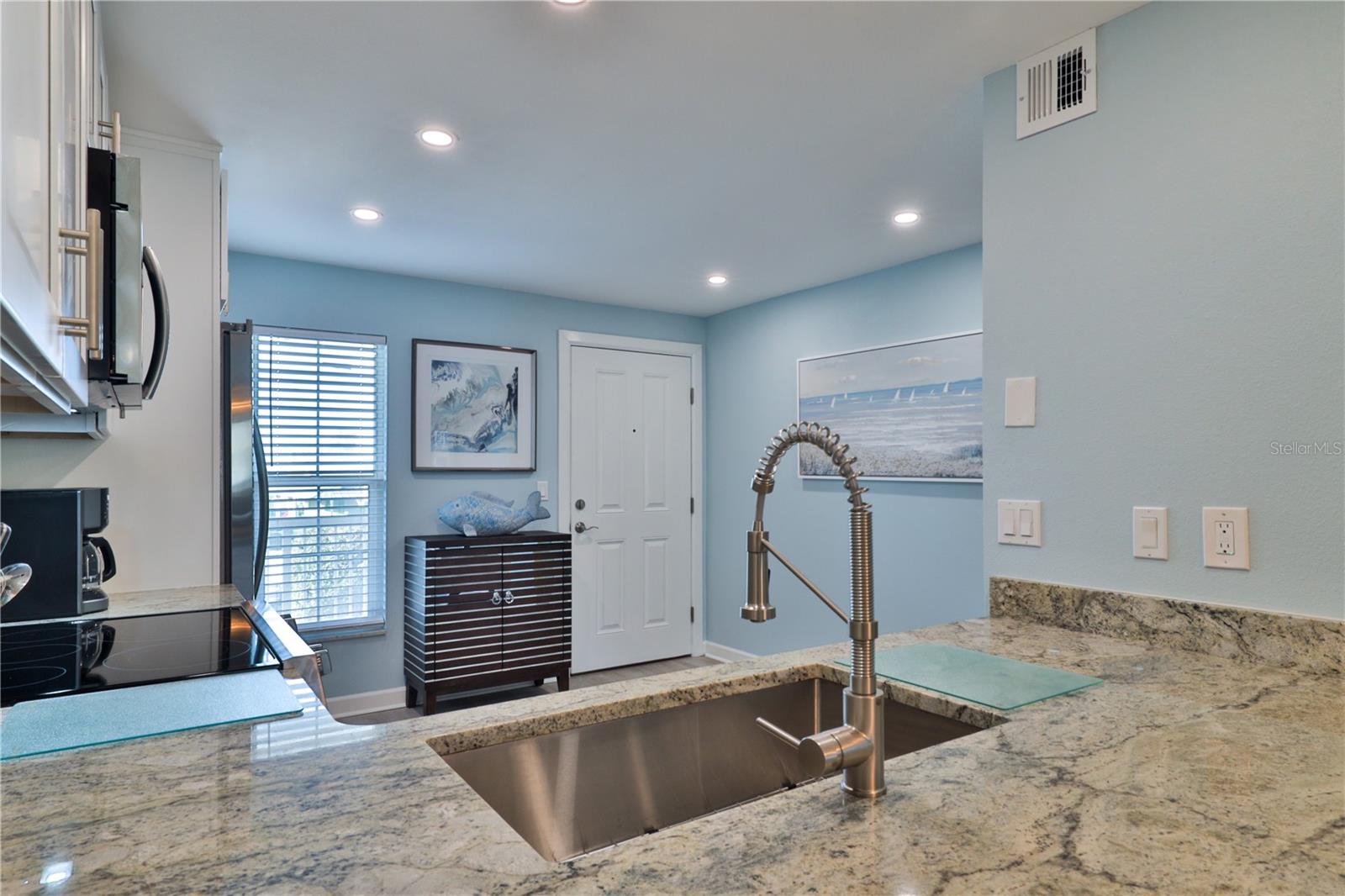 3801 S Atlantic Ave #ut204 Property Photo 4